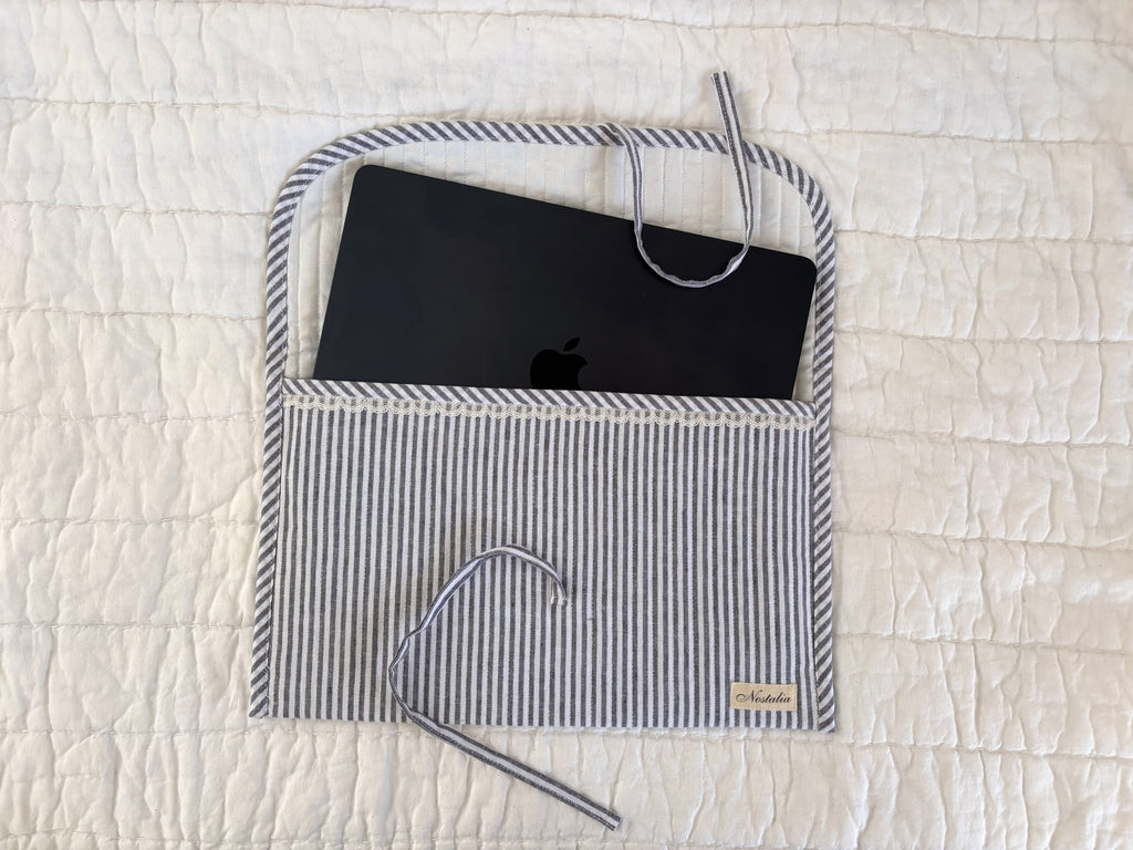 Quilted Laptop Case