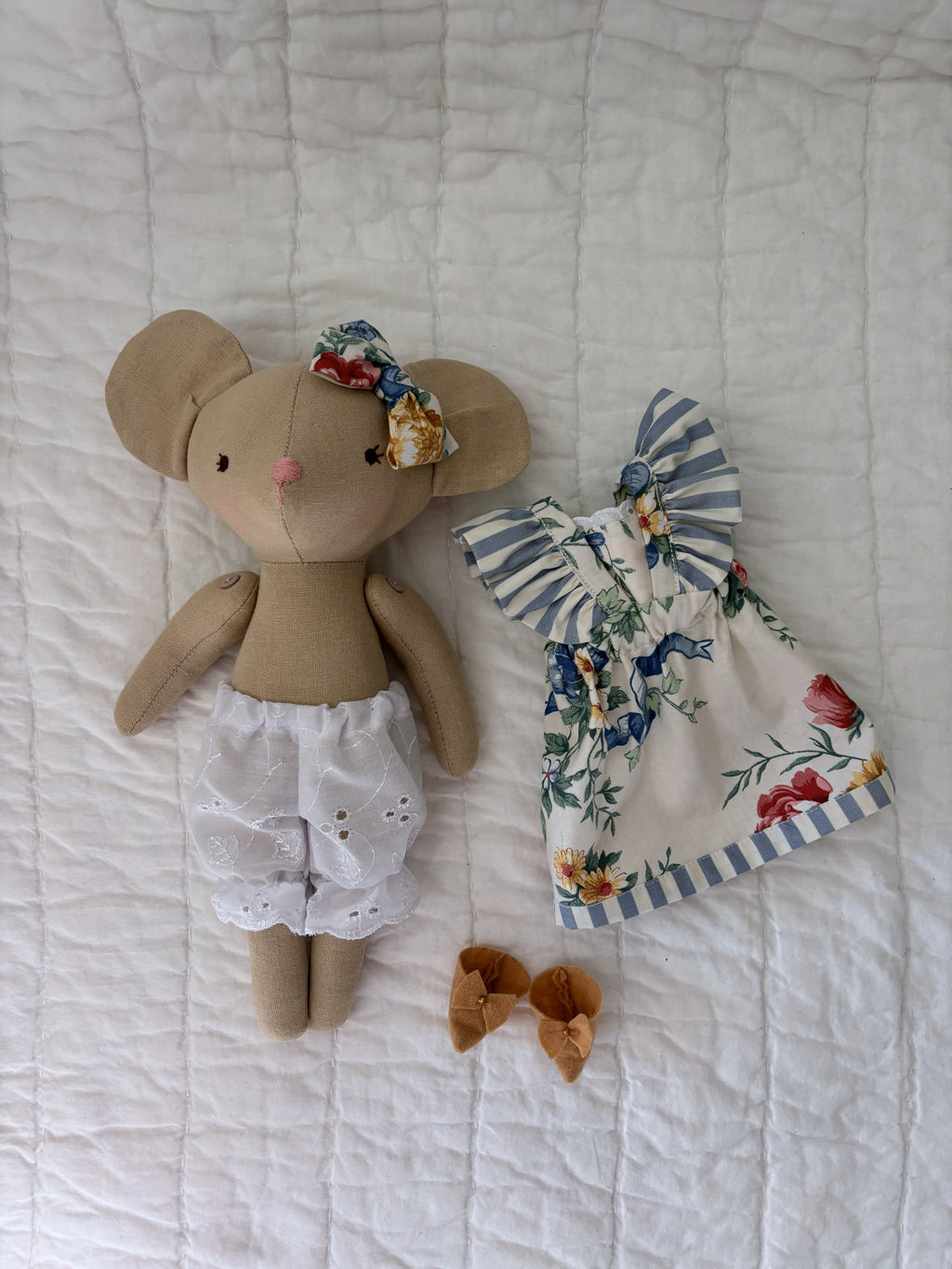 Dainty Mouse- Lola (Bluebell)